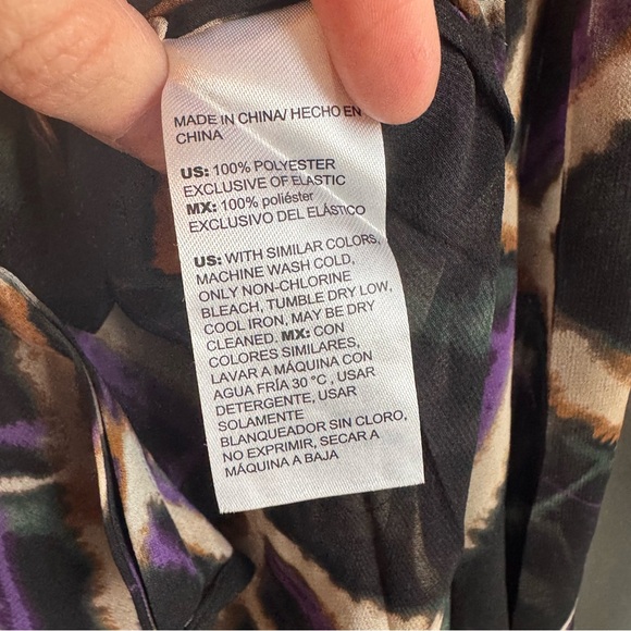 Chico's NWT Pintuck Plaid Sheer Blouse Size 2 - Picture 6 of 7